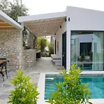 Stone Village Skala Maries Скала-Марион