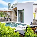 Stone Village Skala Maries Скала-Марион